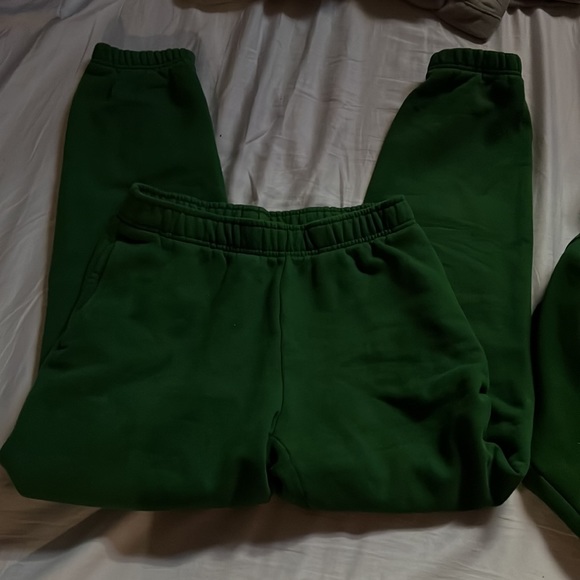 Tna green tracksuit. - Picture 2 of 4